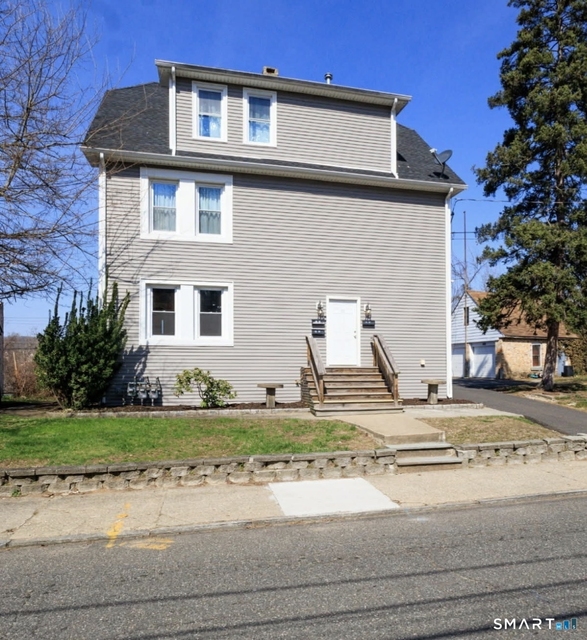 11 Columbia Street - Photo 1