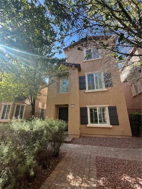 1972 Hollywell Street - Photo 1