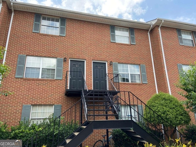 2165 S Milledge Avenue - Photo 1