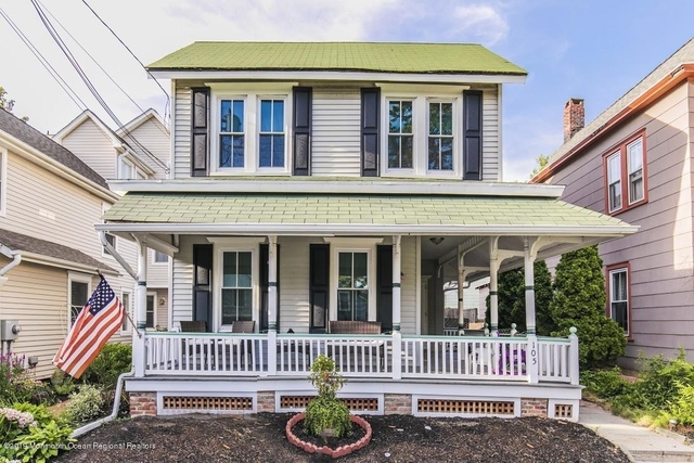105 Webb Avenue - Photo 1
