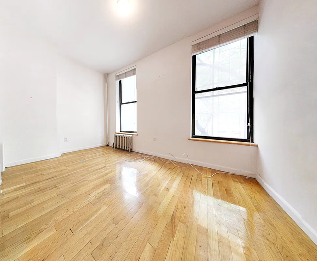 299 East 11th Street - Photo 1