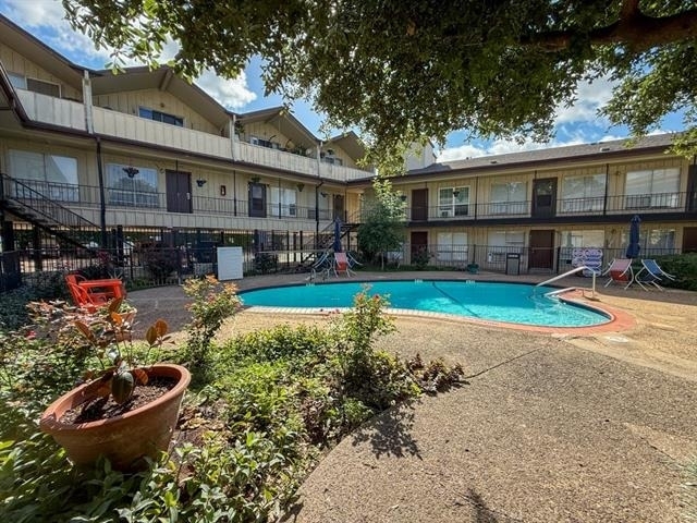 5001 Bowser Avenue - Photo 1