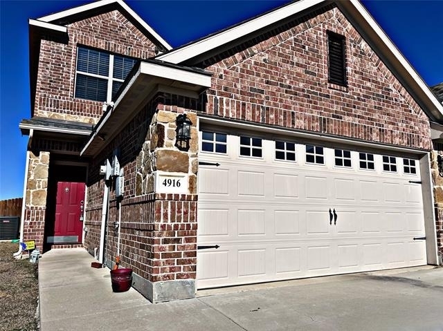4916 Villas Drive - Photo 1