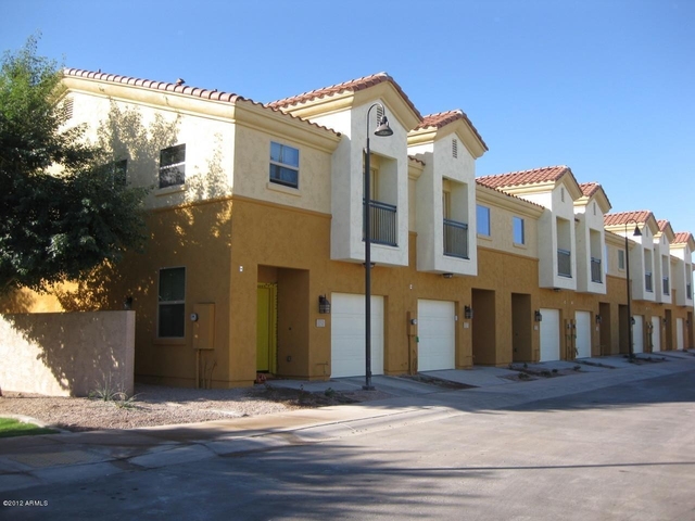 1119 E Cedar Street - Photo 1