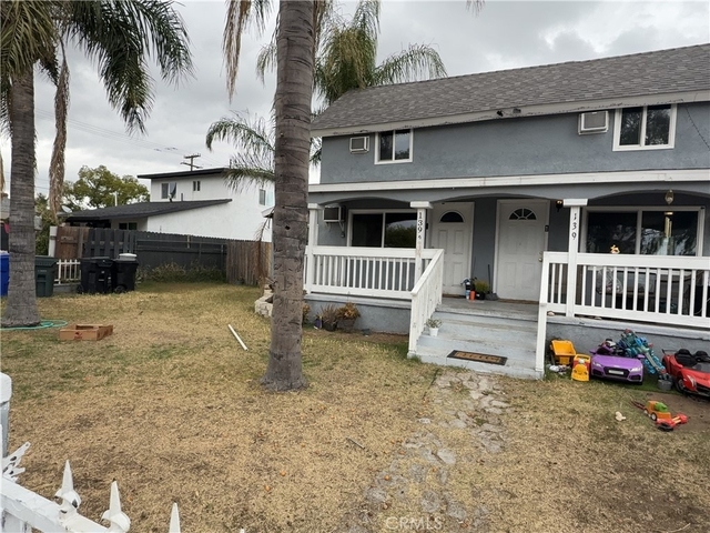 139 N Palm Avenue - Photo 1