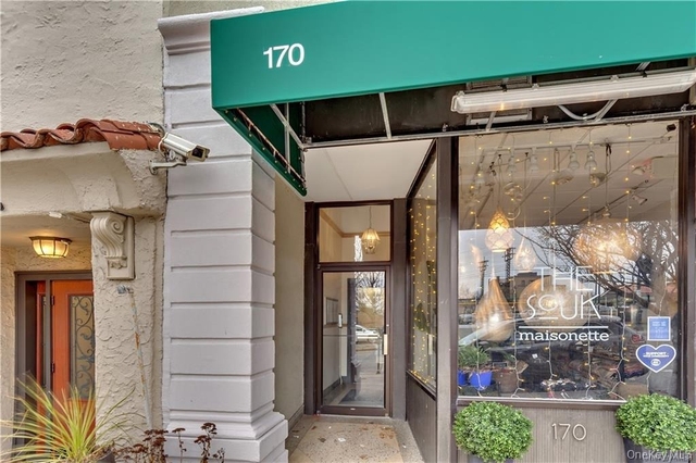 168-170 Myrtle Boulevard - Photo 1