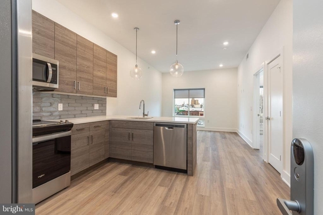 5545 Pulaski Avenue - Photo 1