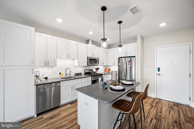703 Rice Boulevard - Photo 1