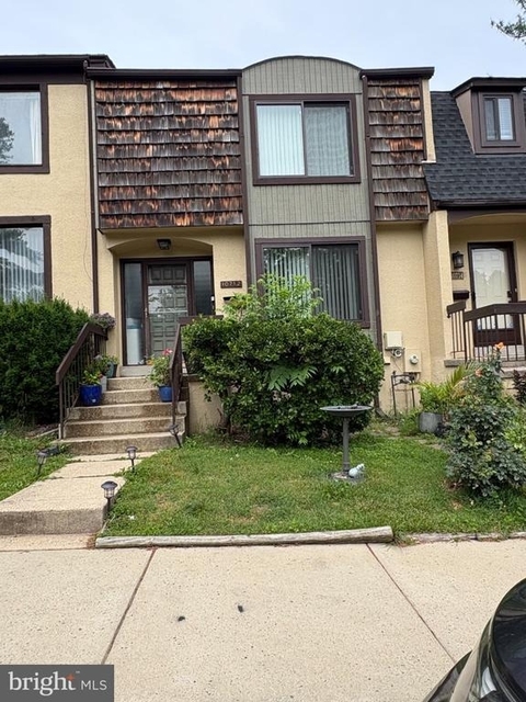 10712 Muirfield Drive - Photo 1