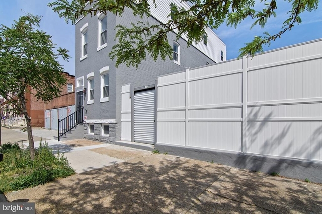 3022 E Fayette Street - Photo 1