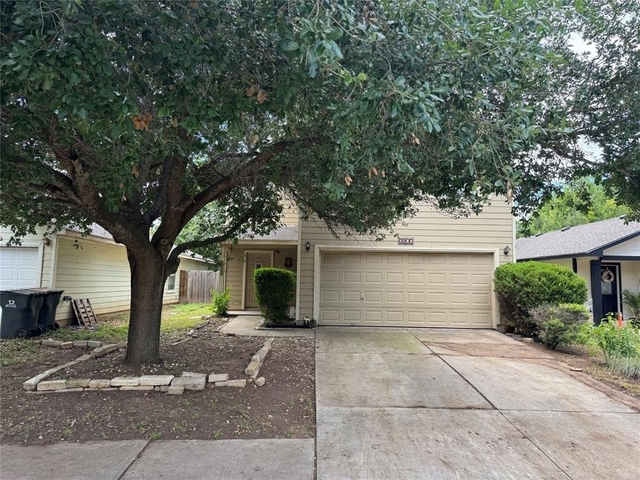 3200 Crownover St - Photo 1