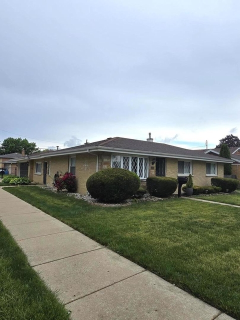 6101 W 82nd Place - Photo 1