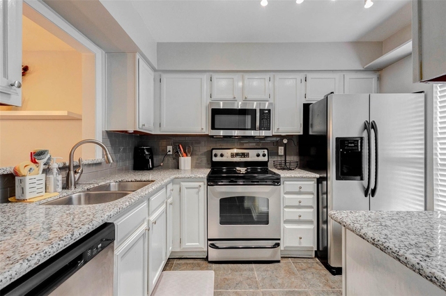 1212 Fairview Avenue - Photo 1