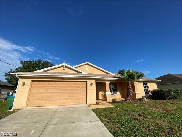 1104 Nw 11th Place - Photo 1