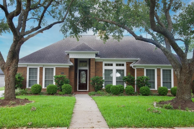 1839 Lake Winds Dr - Photo 1