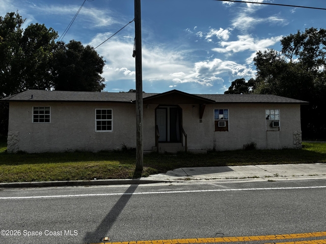 2909 Carver Street - Photo 1