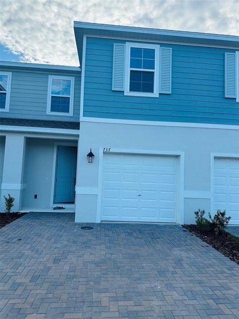 737 Maple Oak Drive - Photo 1