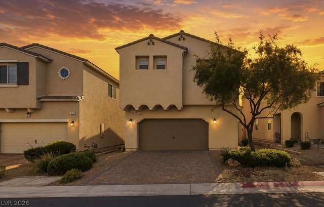 32 Lily Grove Road - Photo 1