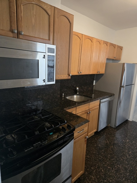 73rd Street & Ditmars Blvd - Photo 1