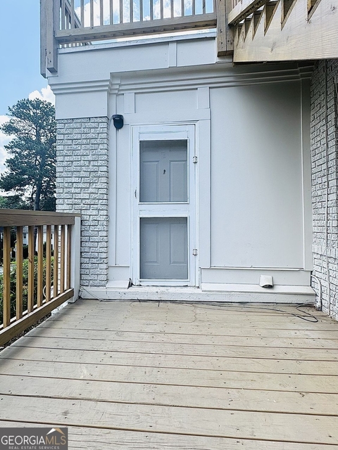 52 Delmont Drive Ne - Photo 1