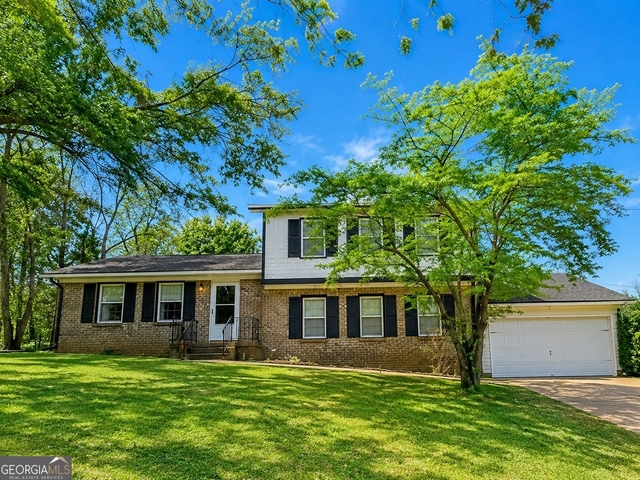 339 Desiree Drive - Photo 1