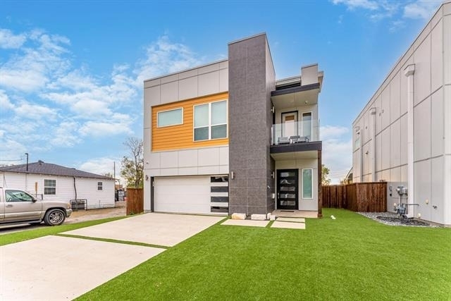 4013 Ivanhoe Lane - Photo 1