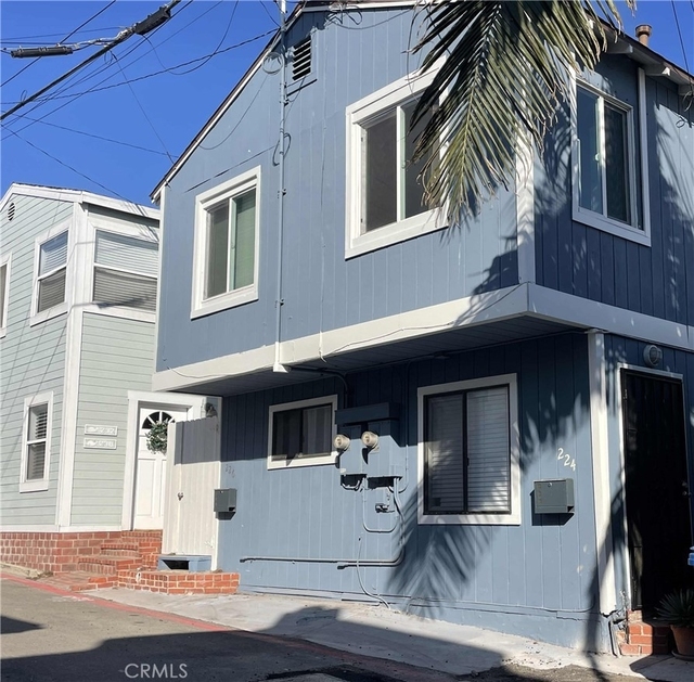 224 Bayview - Photo 1