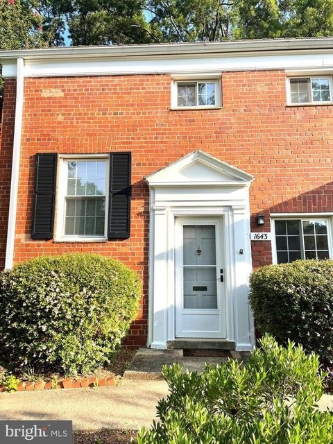 1643 Preston Road - Photo 1