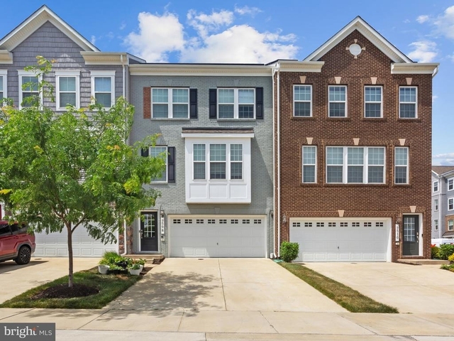 9508 Townfield Place - Photo 1