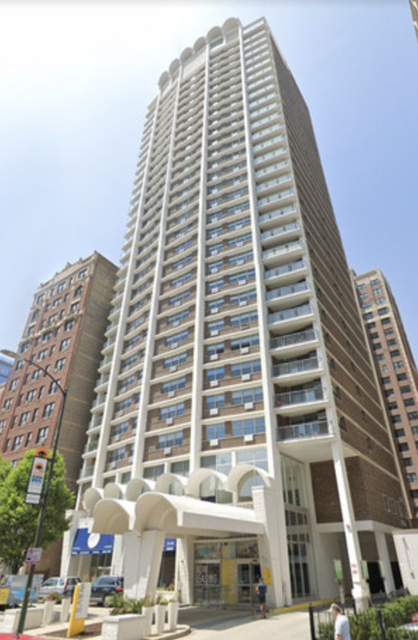 420 W Belmont Avenue - Photo 1