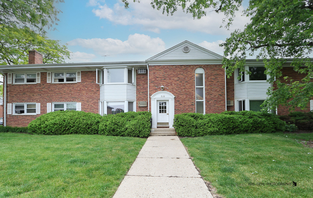 510 W Miner Street - Photo 1