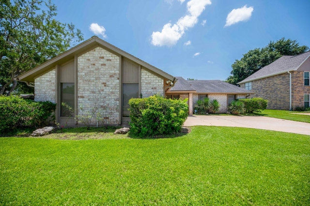 2903 Pepper Wood - Photo 1