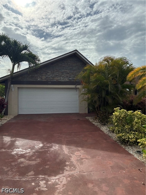 519 Se 20th Court - Photo 1