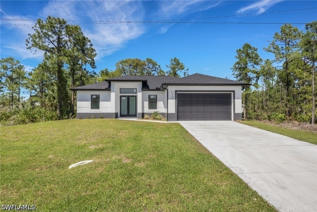 3315 Sunshine Boulevard N - Photo 1