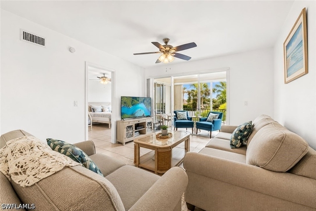 1895 Courtyard Way - Photo 1