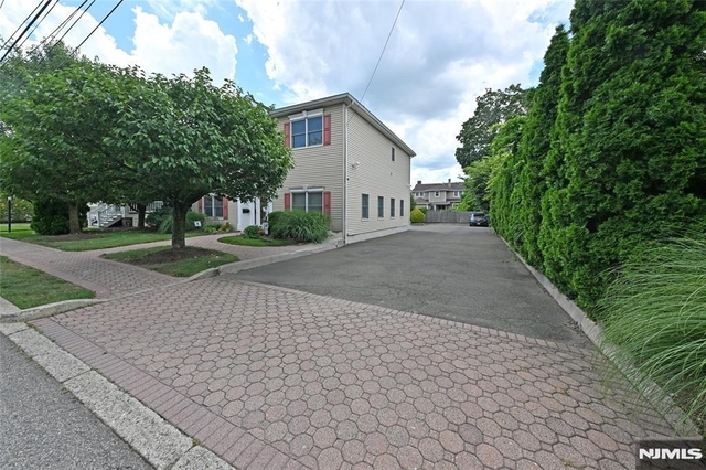 253 Madison - Photo 1