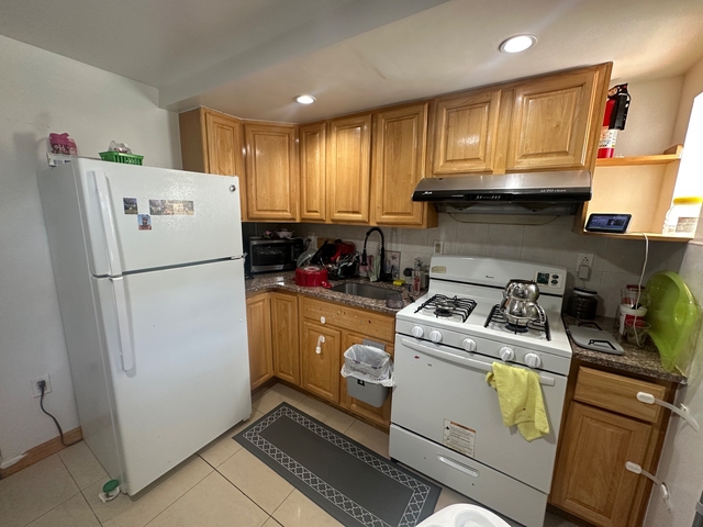 2323 east 16th Street - Photo 1