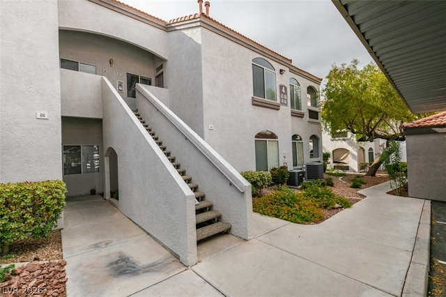 700 Carnegie Street - Photo 1