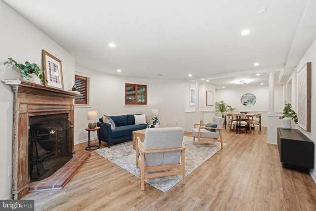 1200 East Capitol Street Ne - Photo 1