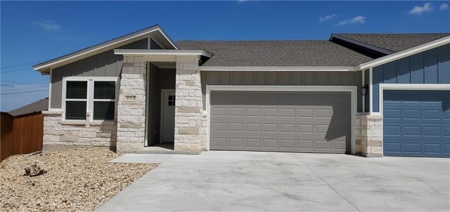 109 Everett Ct - Photo 1
