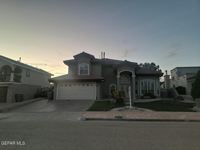 12345 Kit Carson Drive - Photo 1