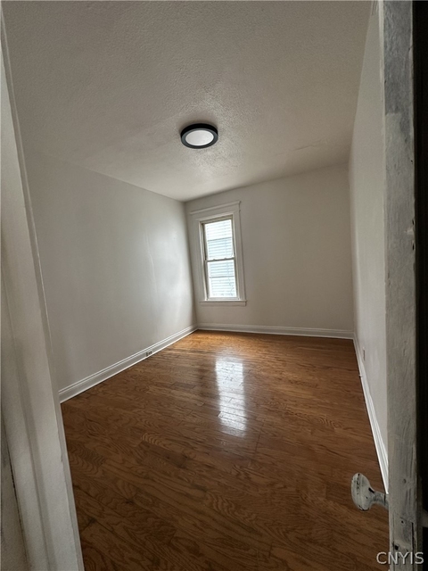 113 E Brighton Avenue - Photo 1