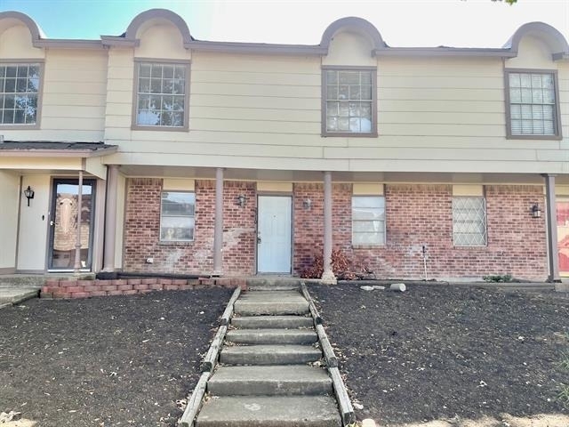 2310 Chapel Hill Lane - Photo 1