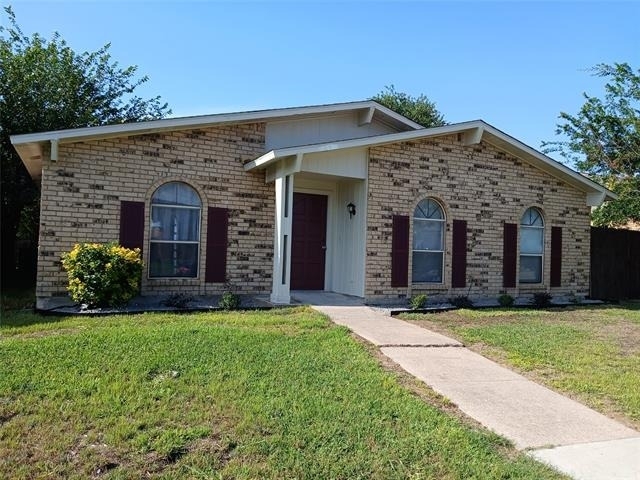 5616 Tucker Street - Photo 1