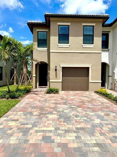 4845 Chantilly Road - Photo 1