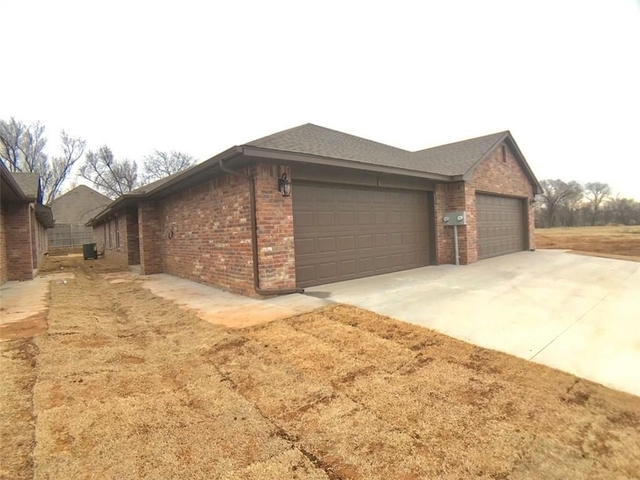 433 Chalk Hill Court - Photo 1