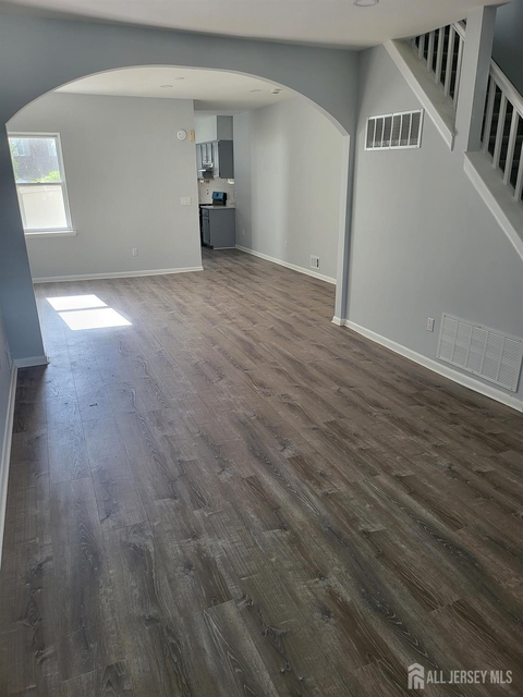 54 State Street - Photo 1