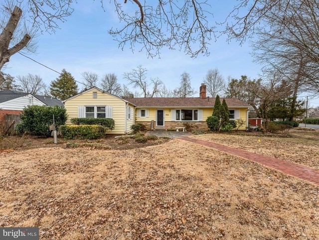 3503 Maple Court - Photo 1