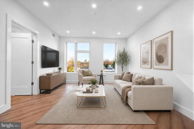 650 Montgomery Avenue - Photo 1