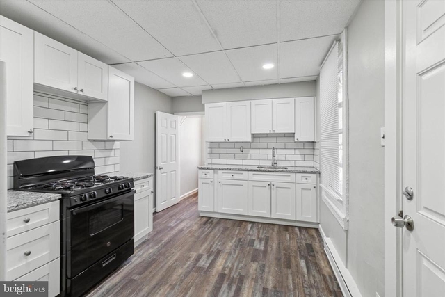 326 E Airy Street - Photo 1